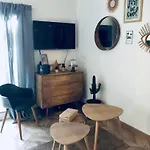 Magnifique Petit Cocon Bord De *